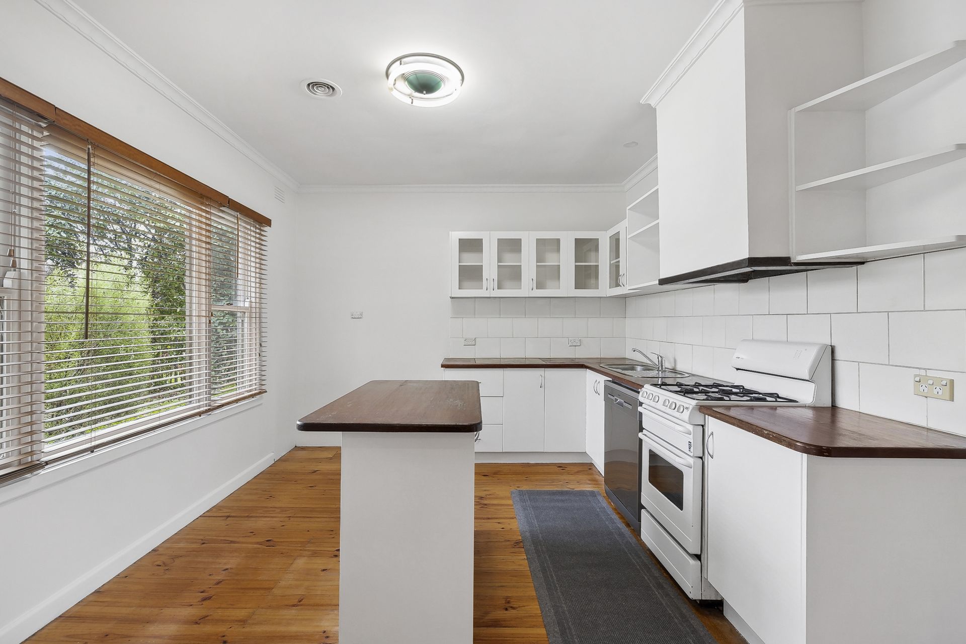 15 Longley Street, Alfredton, Alfredton - Thumbnail 6