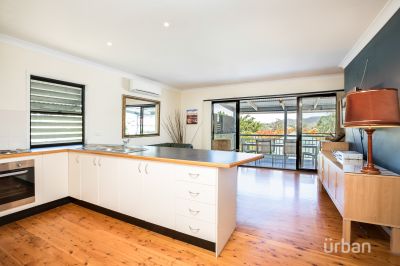 2/16 Glassey Street, Red Hill