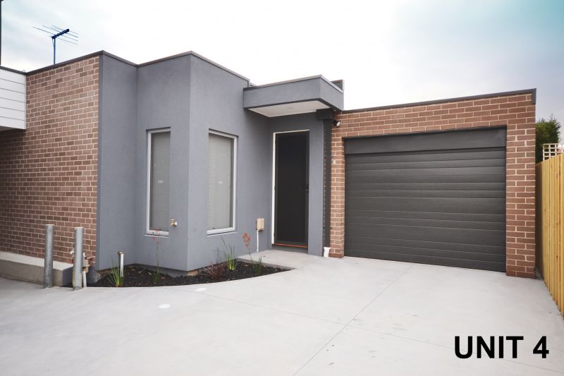 2/16 Clunes Street, Kingsbury