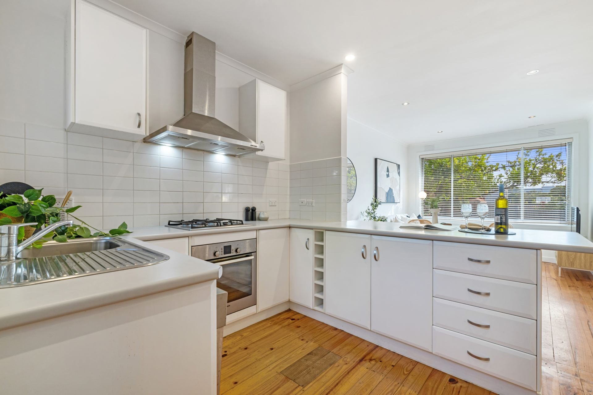 A Stylish Abode In A Central Location
