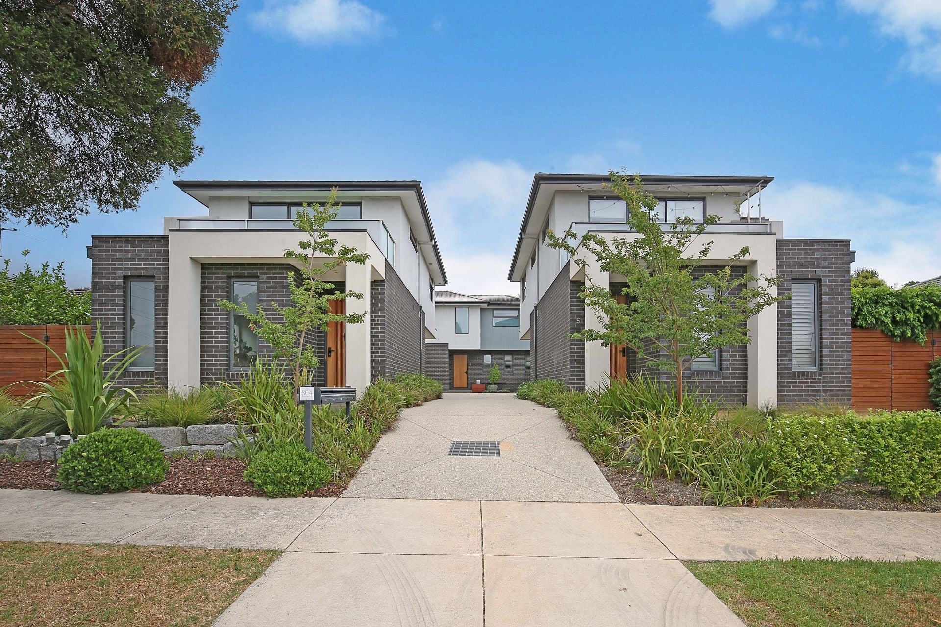 A Touch Of Contemporary Class
