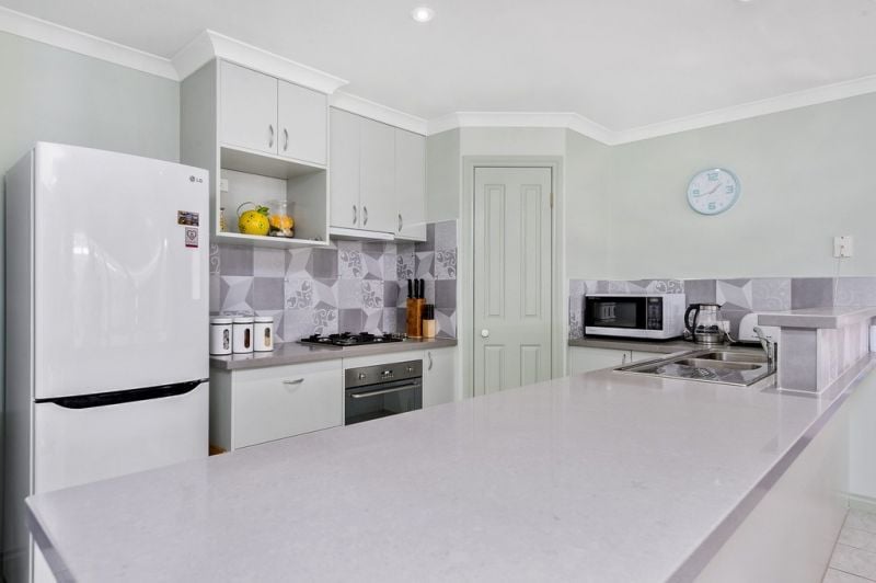 23 Ross Street COLAC VIC, Colac - Thumbnail 3