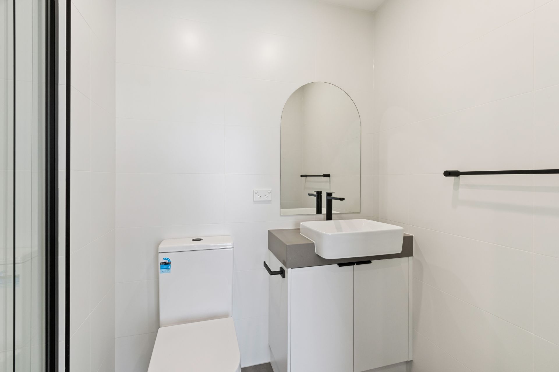 ARCHITECTURALLY DESIGNED RESIDENCES