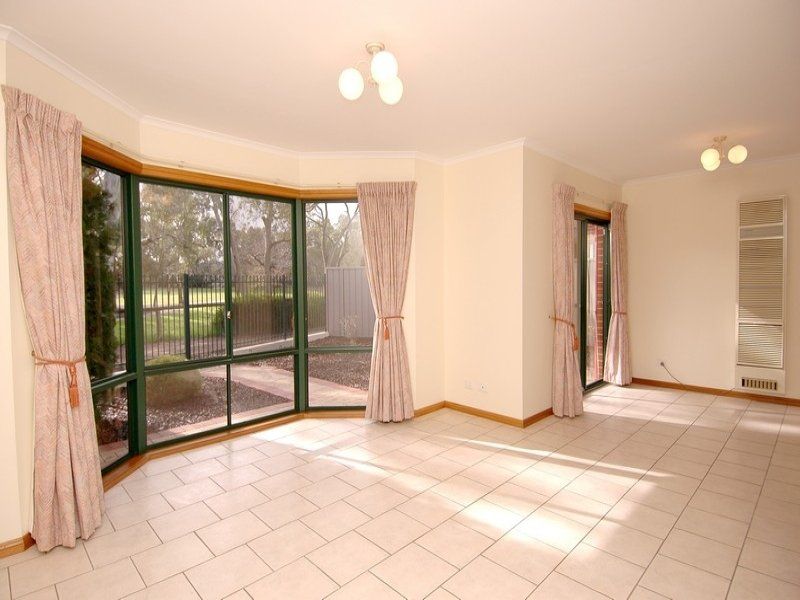4/1 MARTHA STREET Paradise 5072