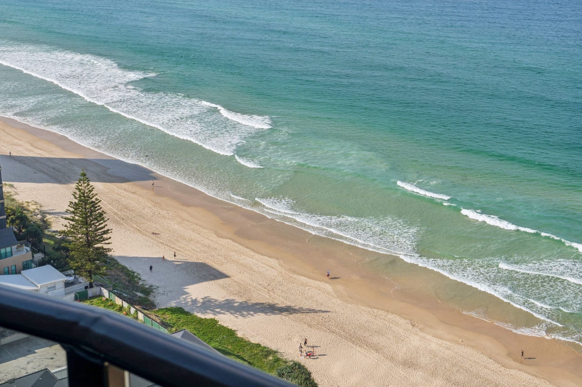 2301/3552 Main Beach Parade, Main Beach - Thumbnail 6