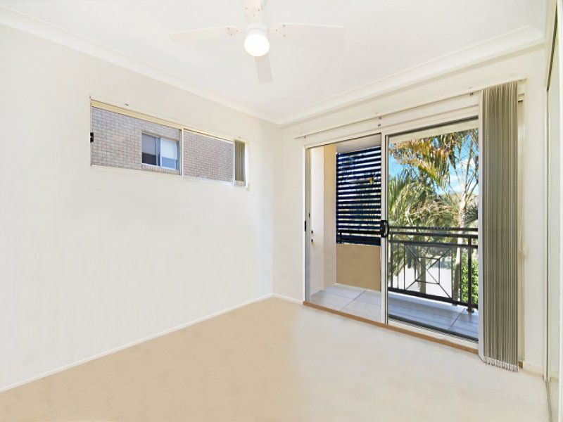 8/48 Coolangatta Road KIRRA QLD, Kirra - Thumbnail 3