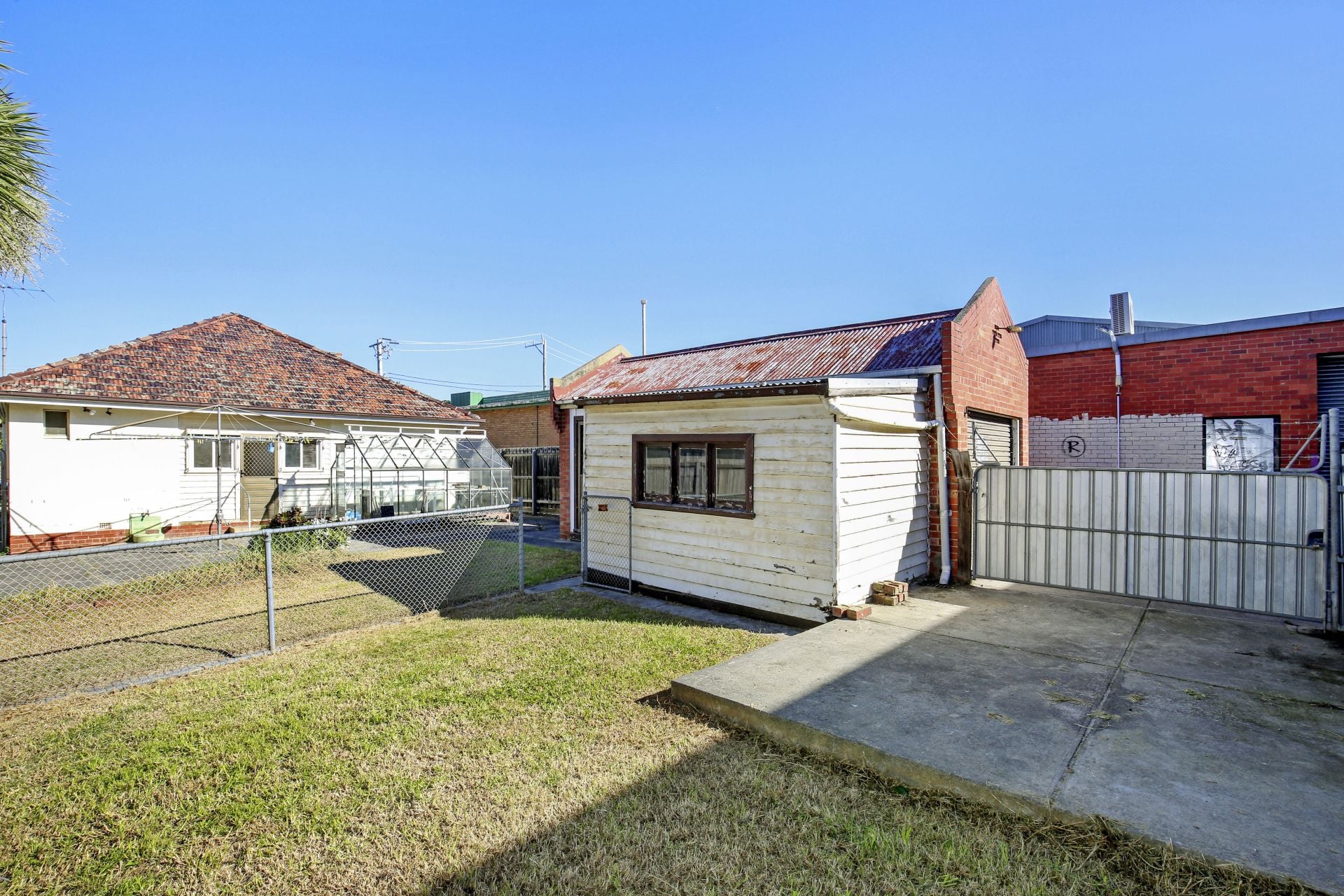 Semi-refurbished family home!