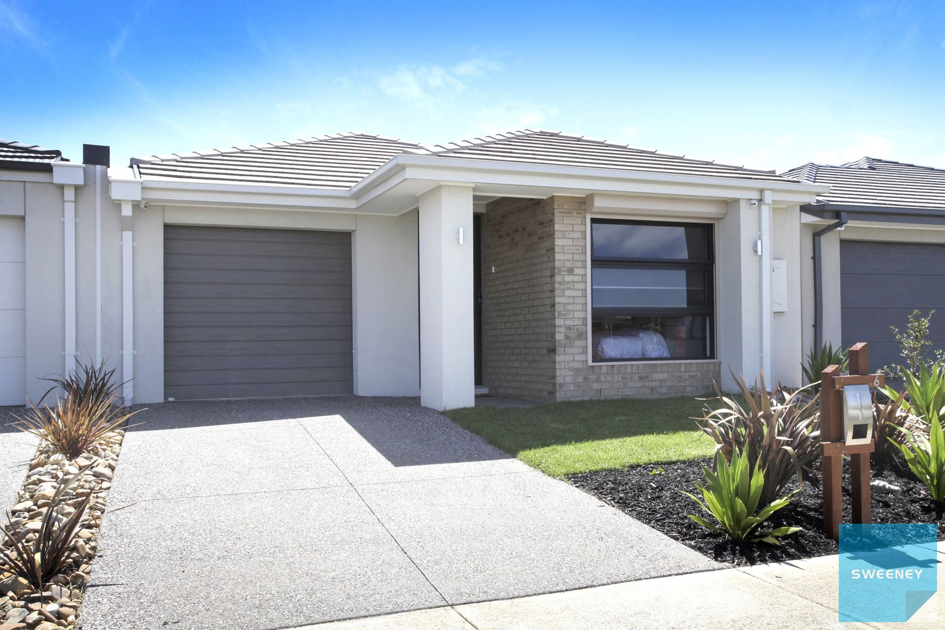 6 Eaglecrest Avenue, Fraser Rise Sweeney Estate Agents