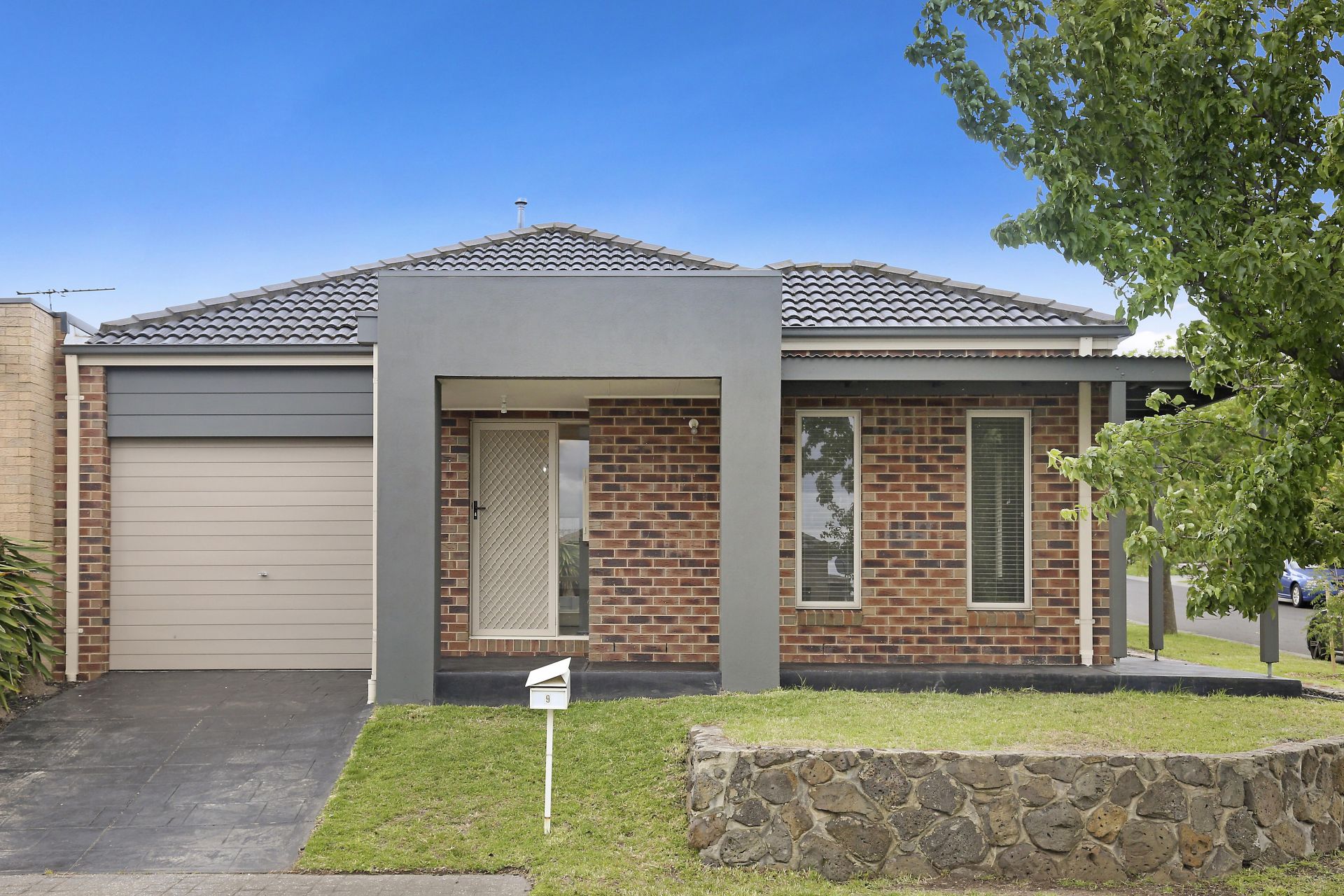 CRAIGIEBURN CATCH!