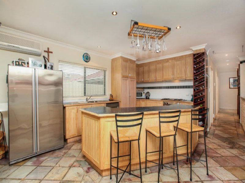 37 Leila Street, Deer Park - Thumbnail 4
