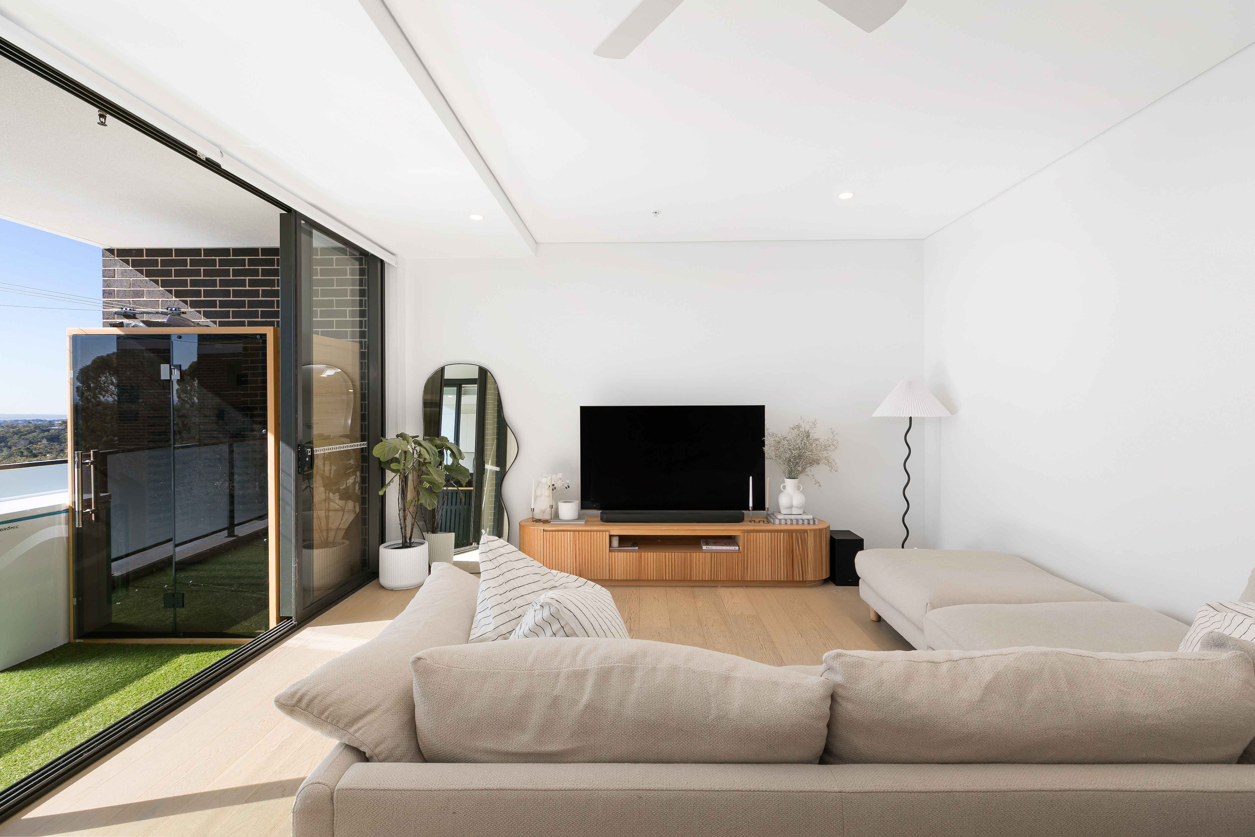 405/102-104 Caldarra Ave ENGADINE 2233