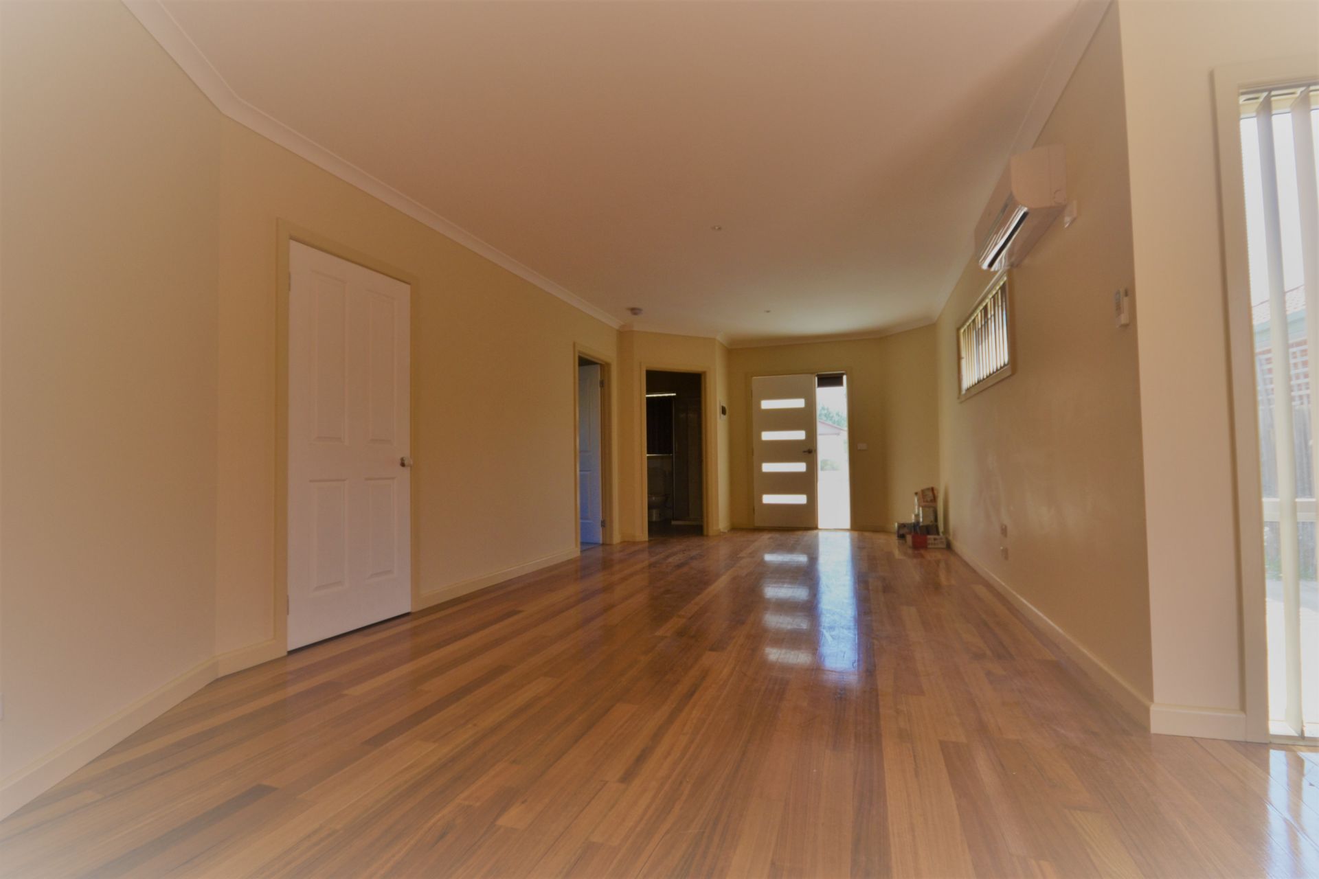 SPACIOUS ONE BEDROOM UNIT!