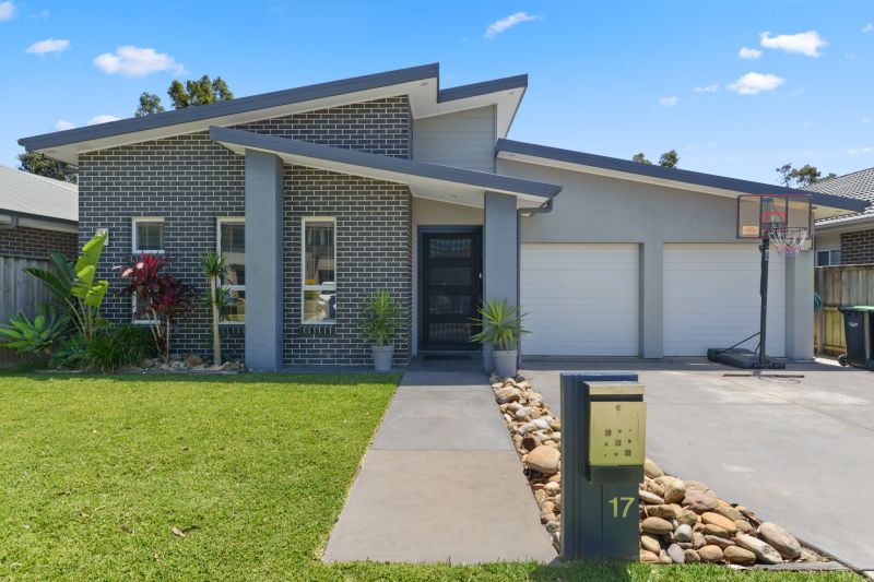 Real Estate For Lease 17 Wader Street Cranebrook , NSW