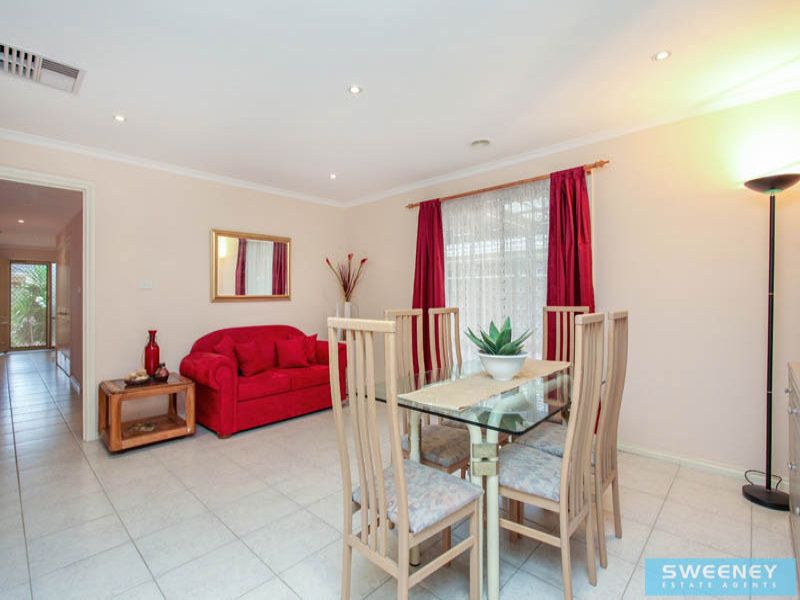 5 Girraween Place, Caroline Springs - Thumbnail 3