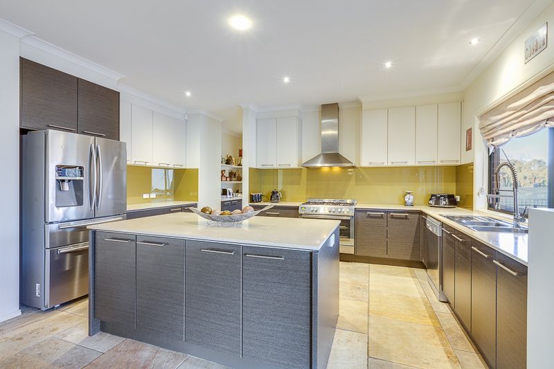 10 Selby Court, Hopetoun Park - Thumbnail 3