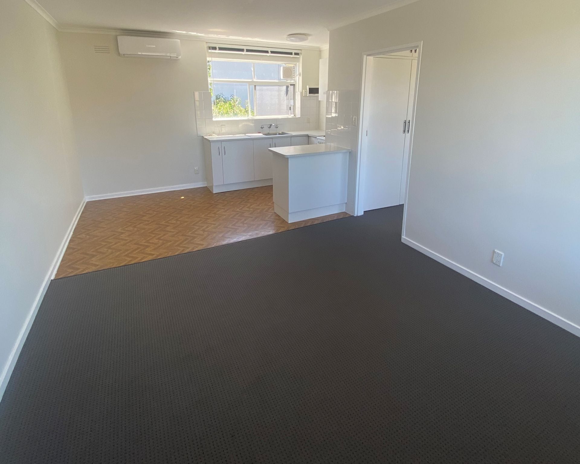 Modern 1 bedroom apartment!