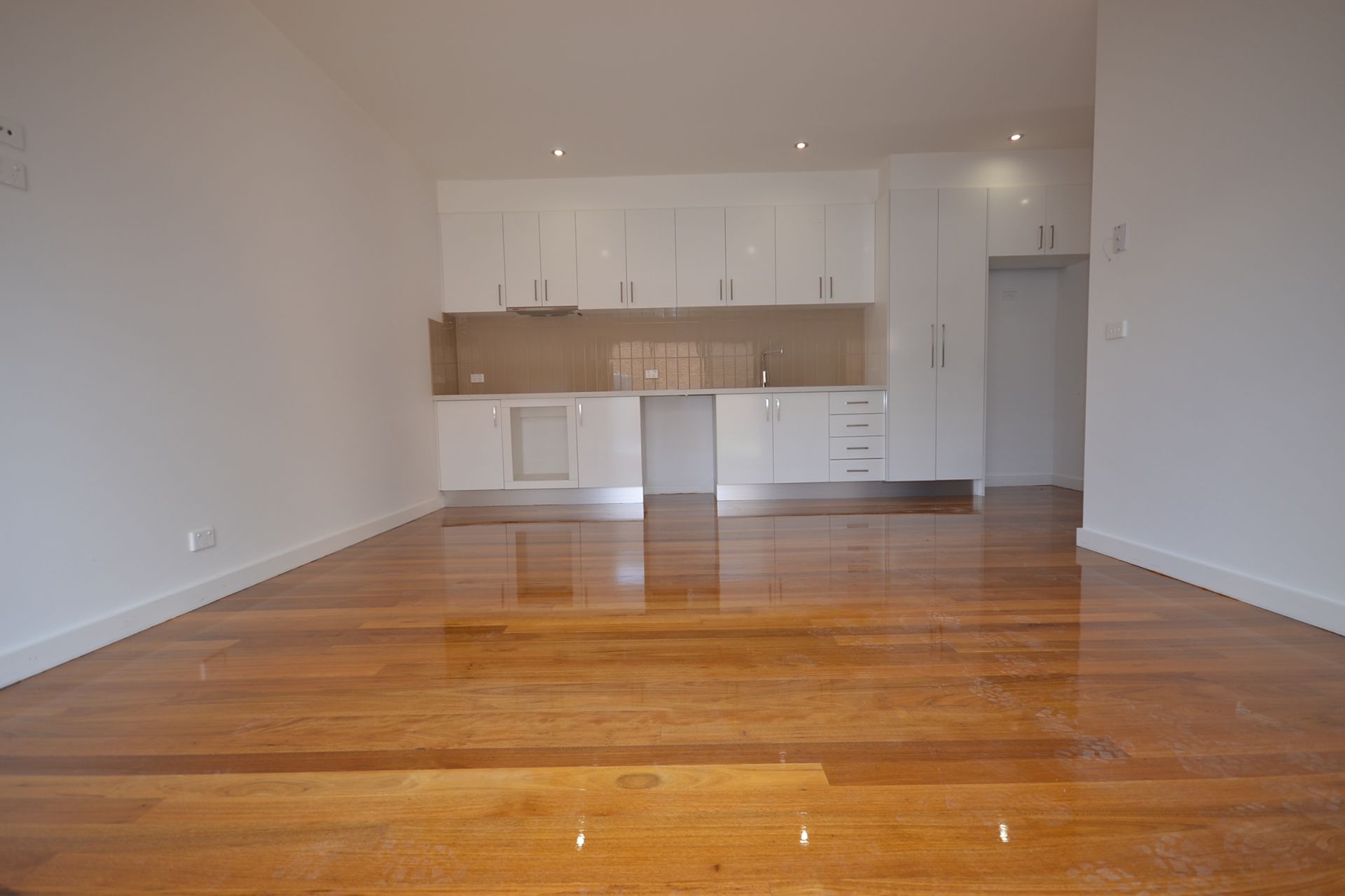 AS NEW UNIT IN A FABULOUS LOCATION