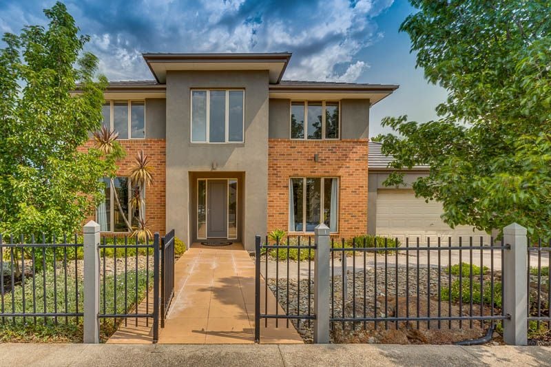 5 Surrey Place, Caroline Springs - Thumbnail 2