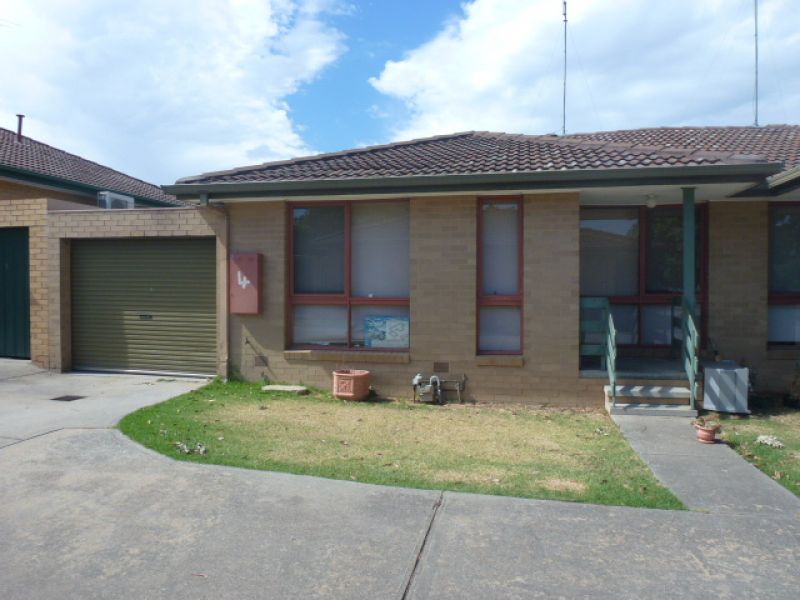 4/1-3 McFadzean Avenue, Reservoir