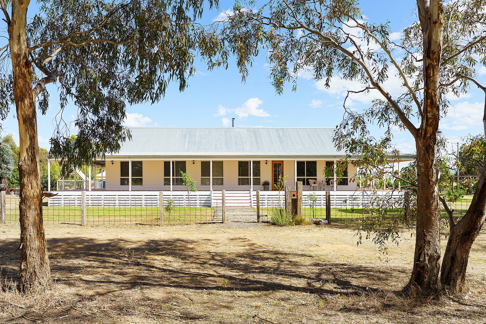 12 Racecourse Road, Newstead - Thumbnail 2