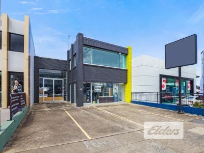 RARE IPSWICH ROAD FREESTANDER!