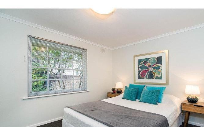 2/4 L'Estrange Street Glenside 5065