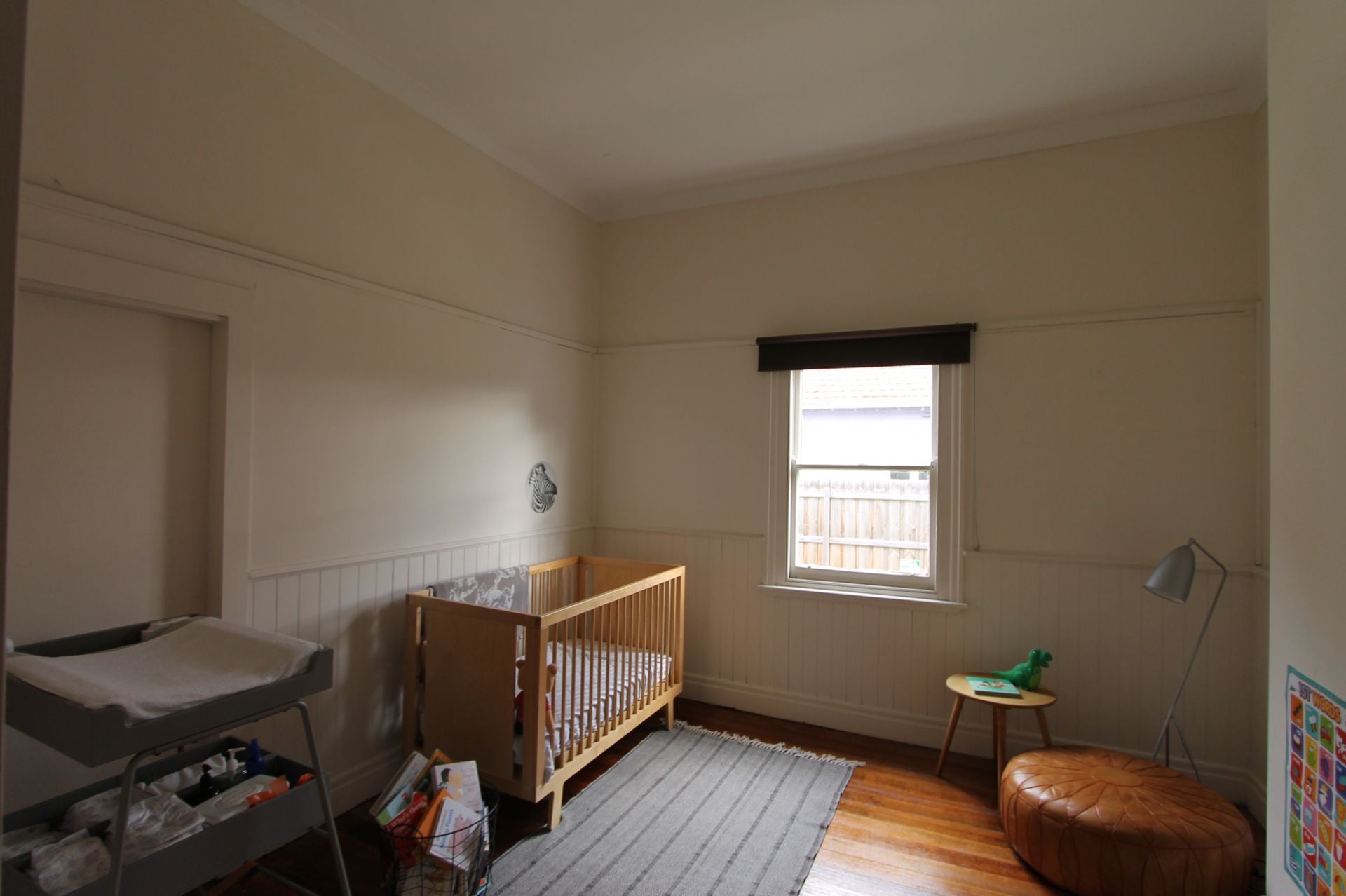 COSY HOME IN OAKHILL ESTATE!!!