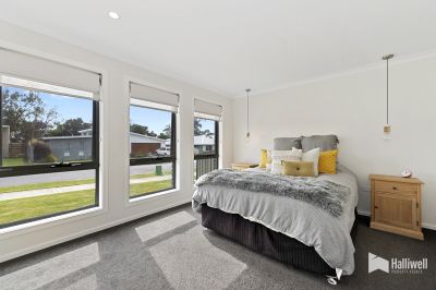 3
 
 
 
  
 
 
 2
 
 
 
  
 
 
 2
 
 
 
 
 
 
 
 11 Franklin Court, Shearwater TAS 7307, Shearwater - Thumbnail 4