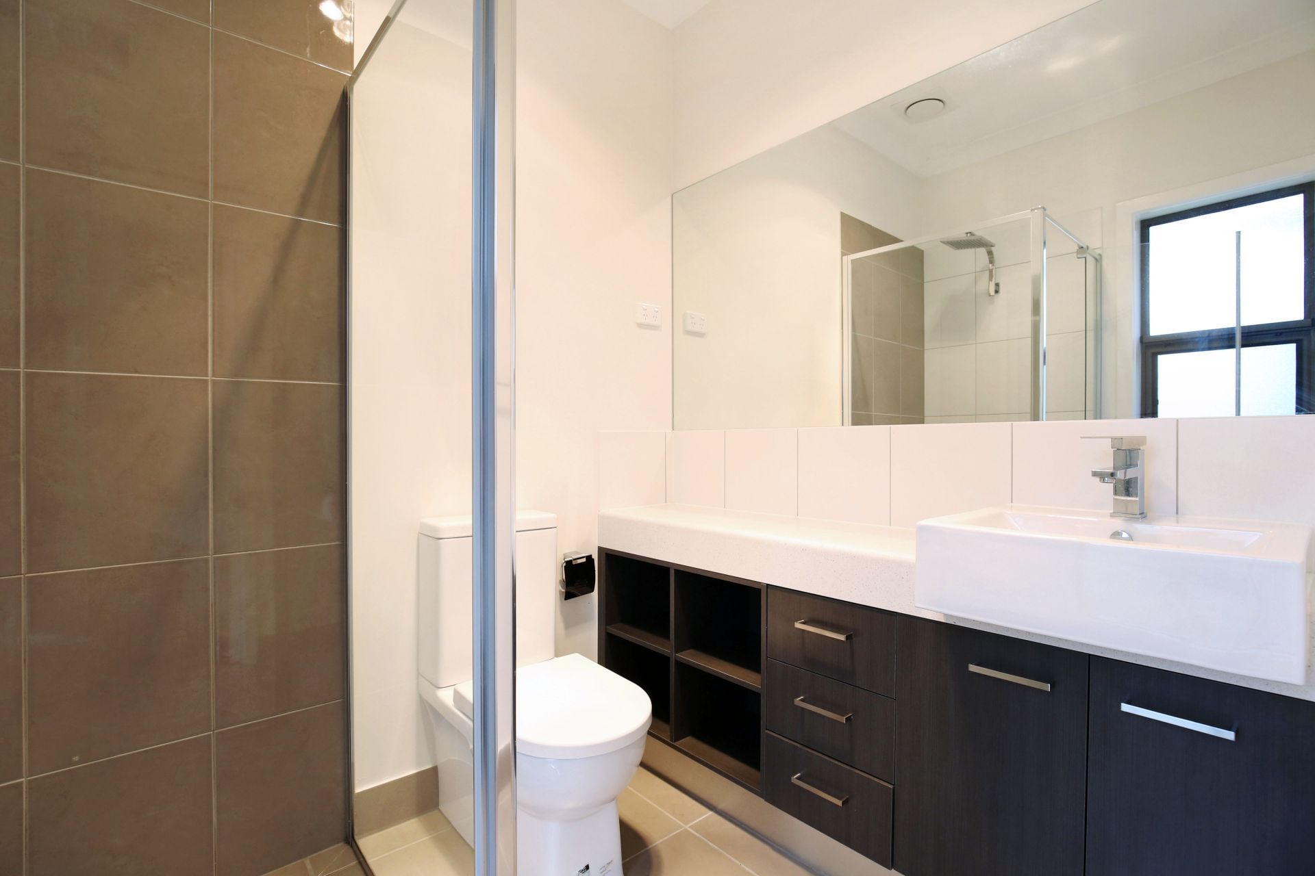 RESIDENCE OFFERS WINNING LIFESTYLE