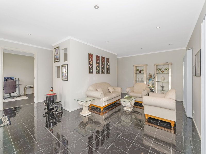 11 Cassowary Road SOUTH MORANG, South Morang - Thumbnail 6