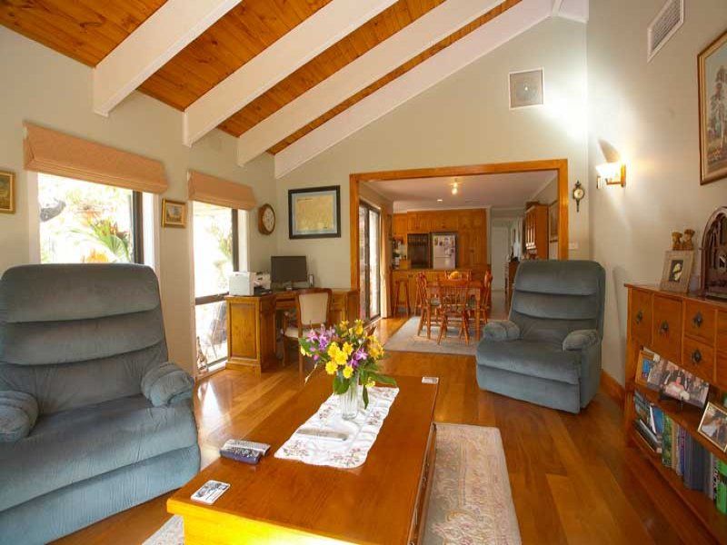 7 Kurrajong Drive, Altona Meadows - Thumbnail 7