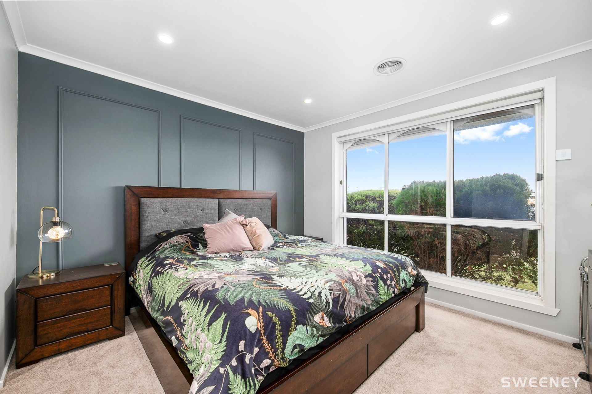 351 Queen Street, Altona Meadows - Thumbnail 3