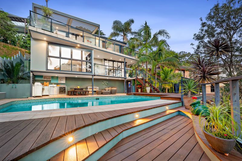 Elevated Sanctuary with Middle Harbour Views