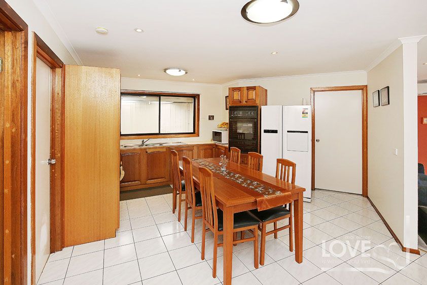 An Absolute Beauty, Attention First Home Buyers or Investors!