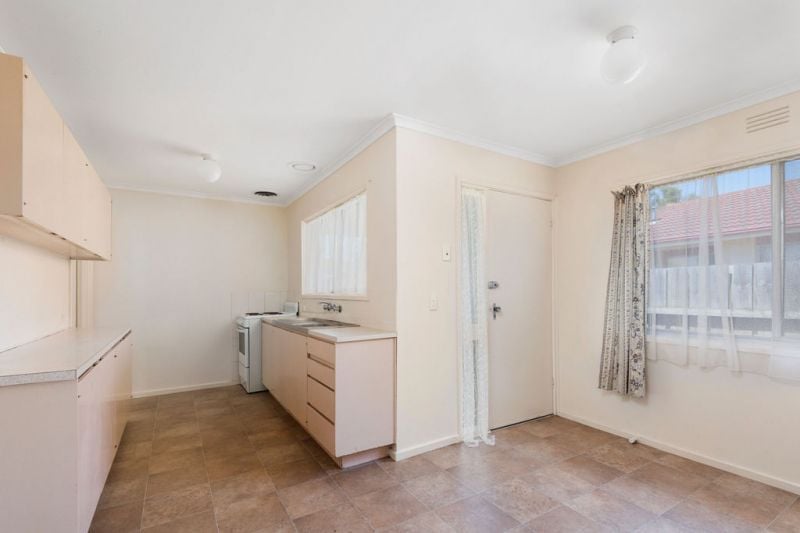 32 Bilson Street COLAC VIC, Colac - Thumbnail 2