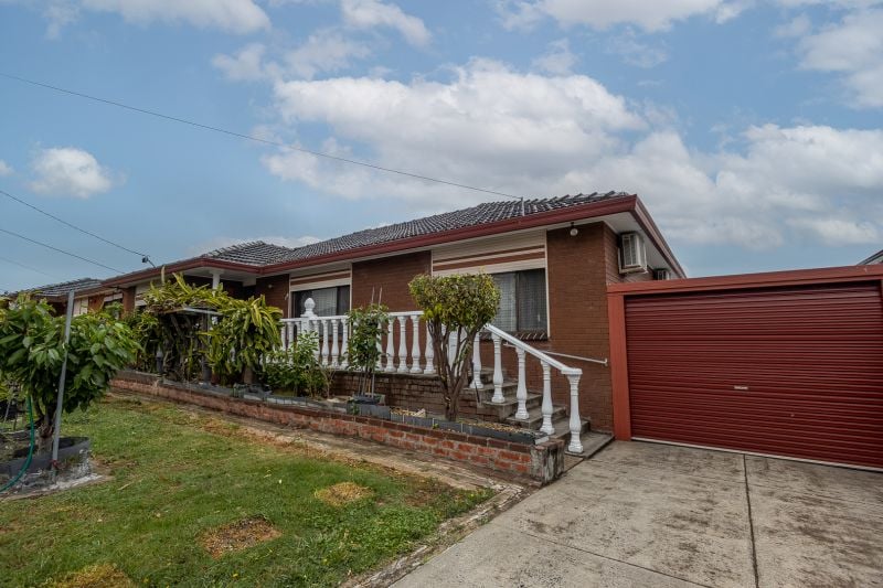 14 Winamurra Crescent, Thomastown