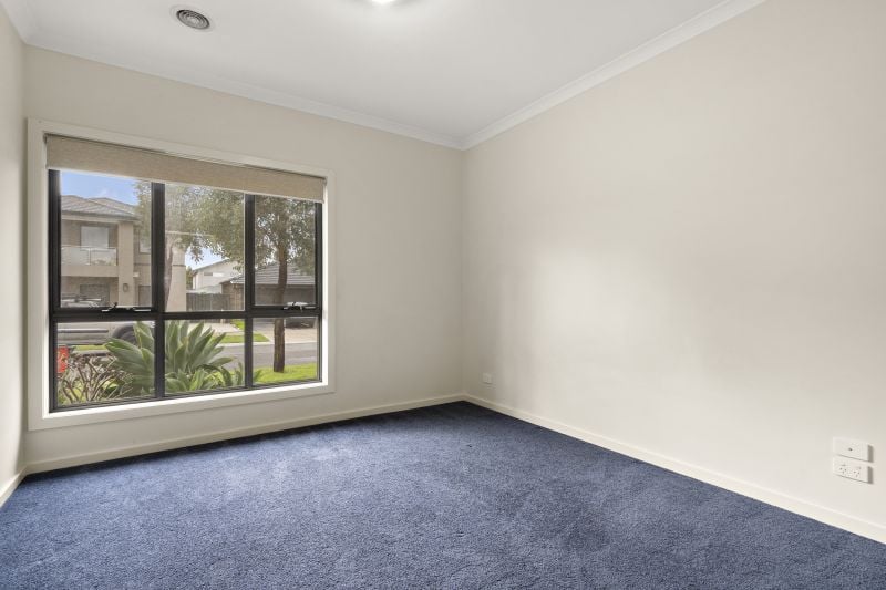 12 Canal Way, Craigieburn