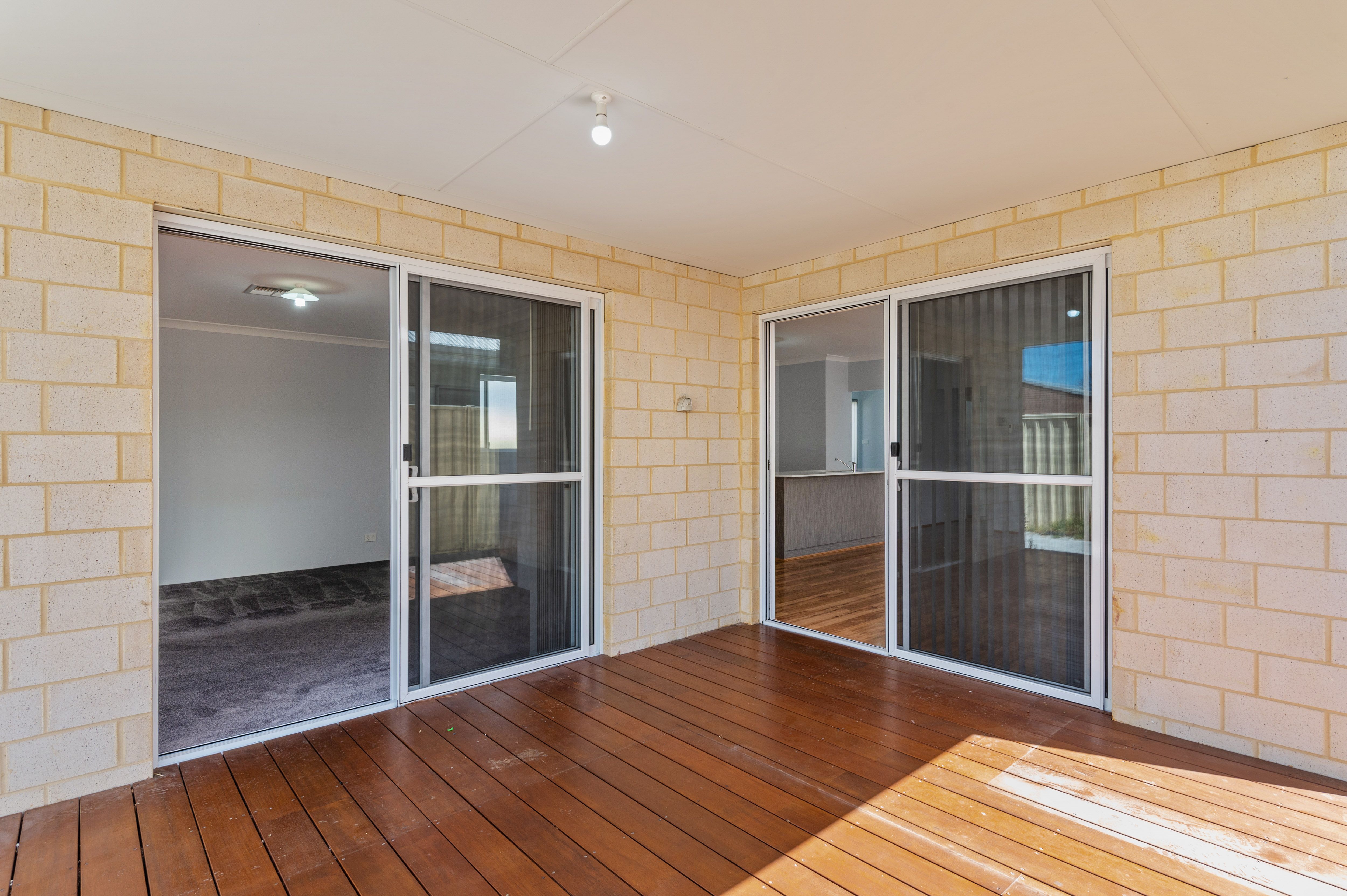 Real Estate For Sale 42 Cedar Way Maddington , WA