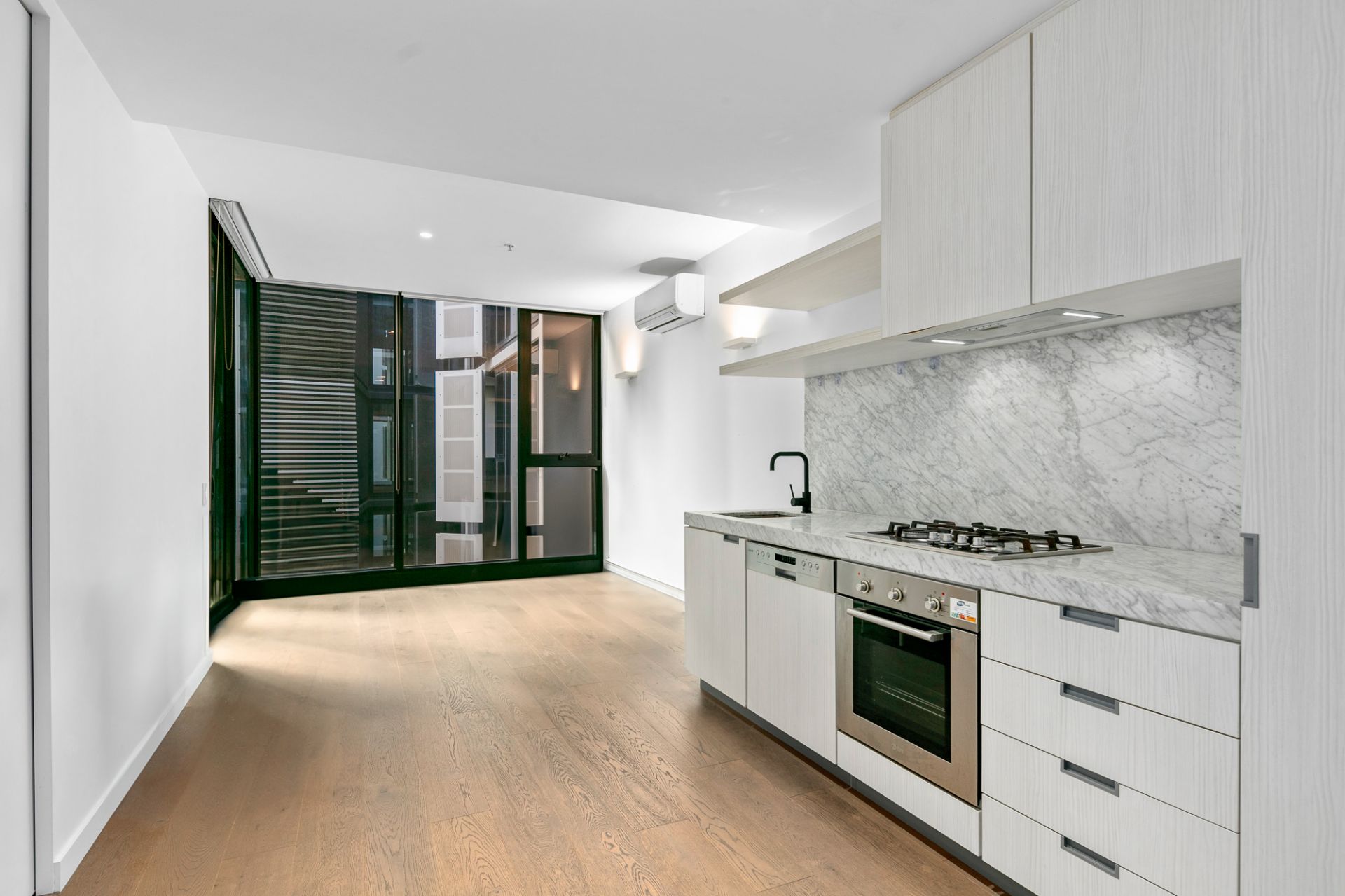 442/23 Blackwood Street North Melbourne VIC, North Melbourne - Thumbnail 4