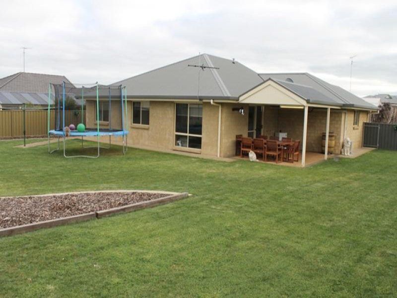 8 Lakewood Avenue MOUNT GAMBIER SA, Mount Gambier - Thumbnail 4