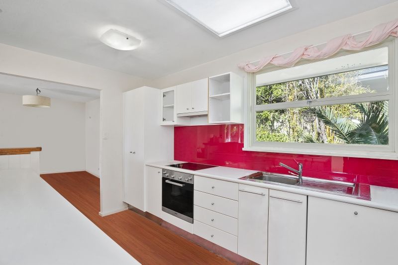 14 Careel Bay Crescent Avalon Beach NSW, Avalon Beach - Thumbnail 2