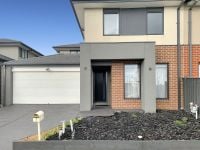 7 Sandy Road, Officer VIC