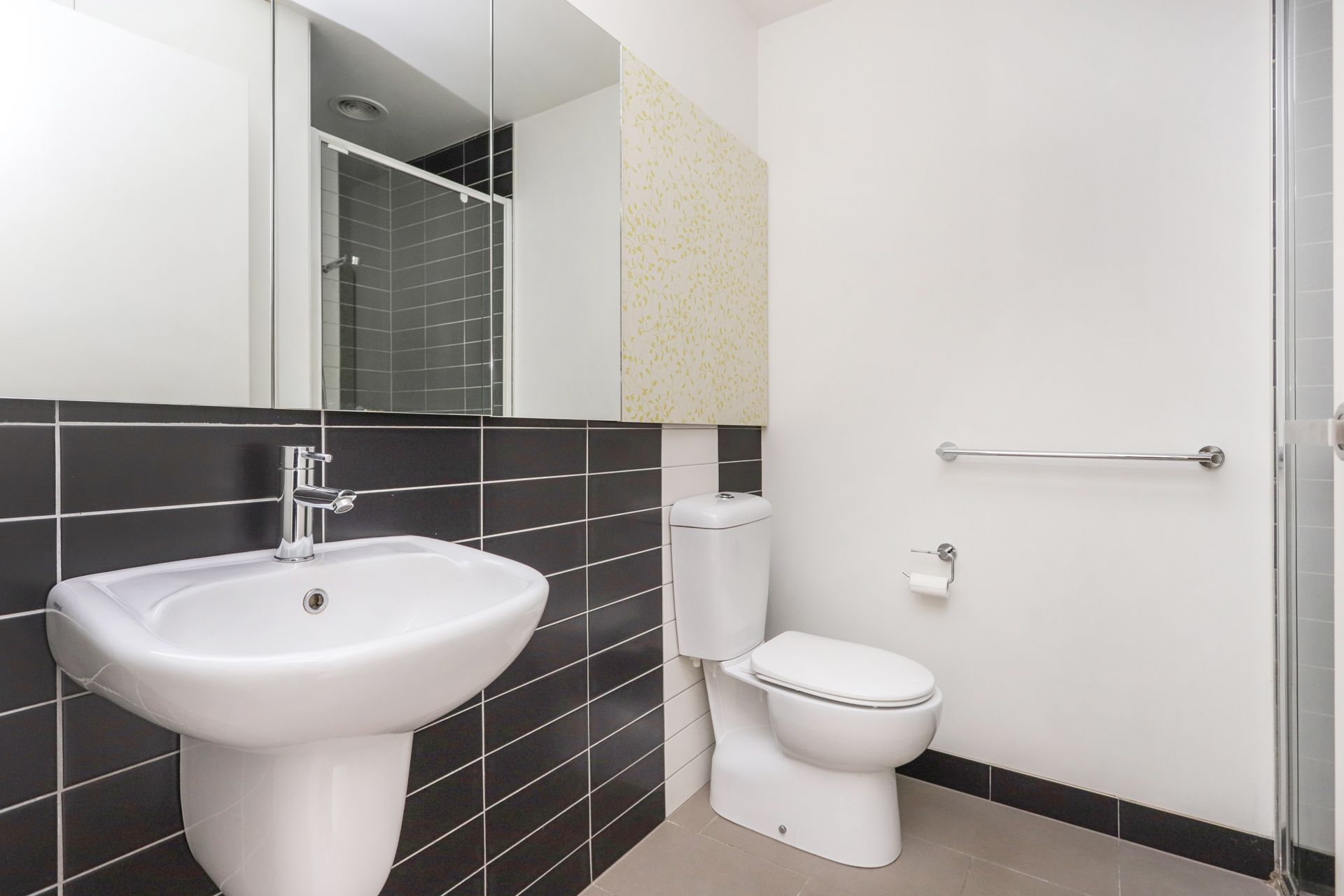 110C/64 Cross Street Footscray VIC, Footscray - Thumbnail 4
