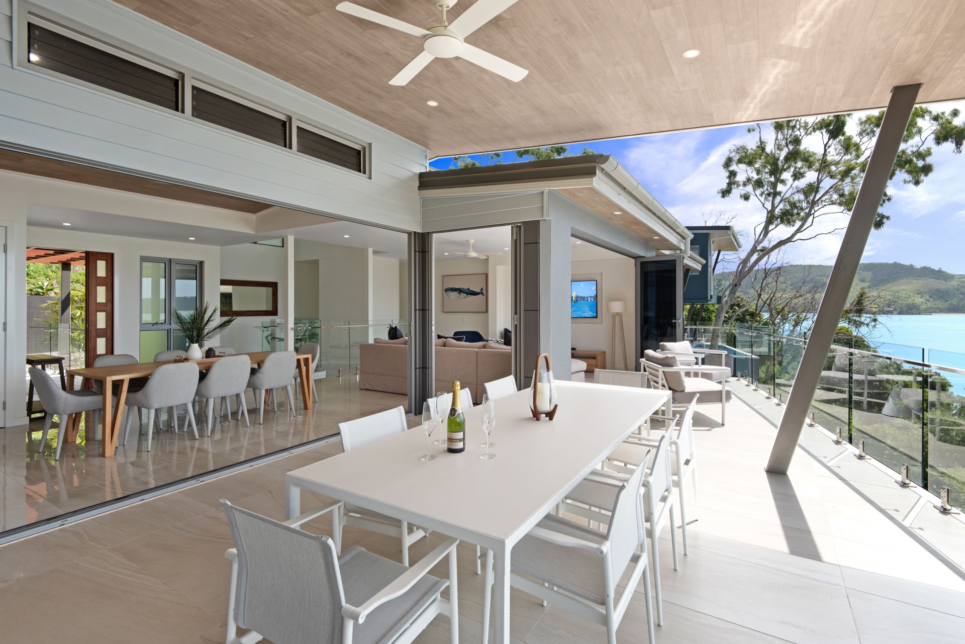 Hidden Cove 2/5a Acacia Drive, Hamilton Island Hamilton Island Real