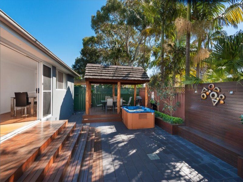 33 Taronga Parade, CARINGBAH, Caringbah - Thumbnail 3