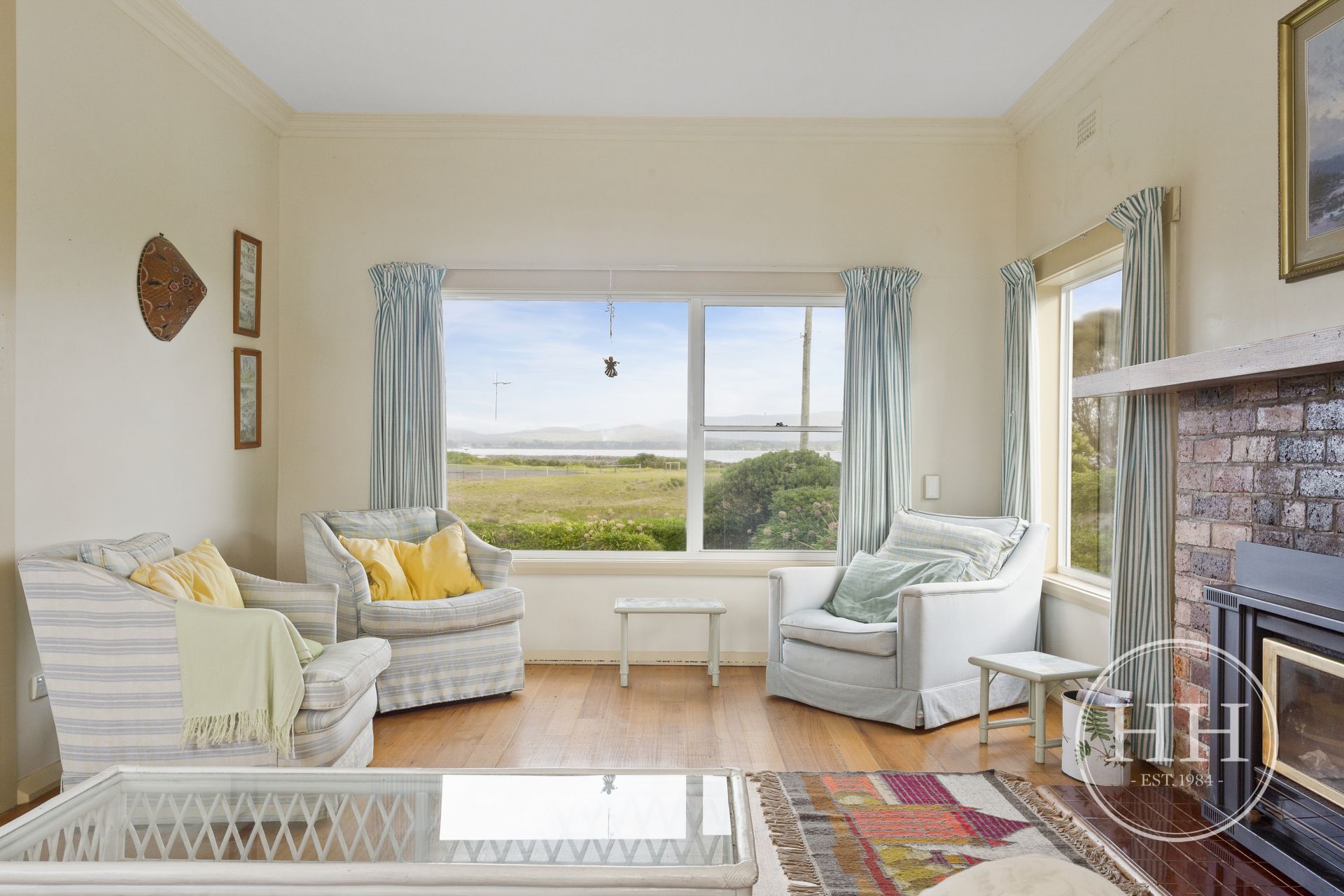 4 Tania Drive, Point Clare, Point Clare - Thumbnail 4