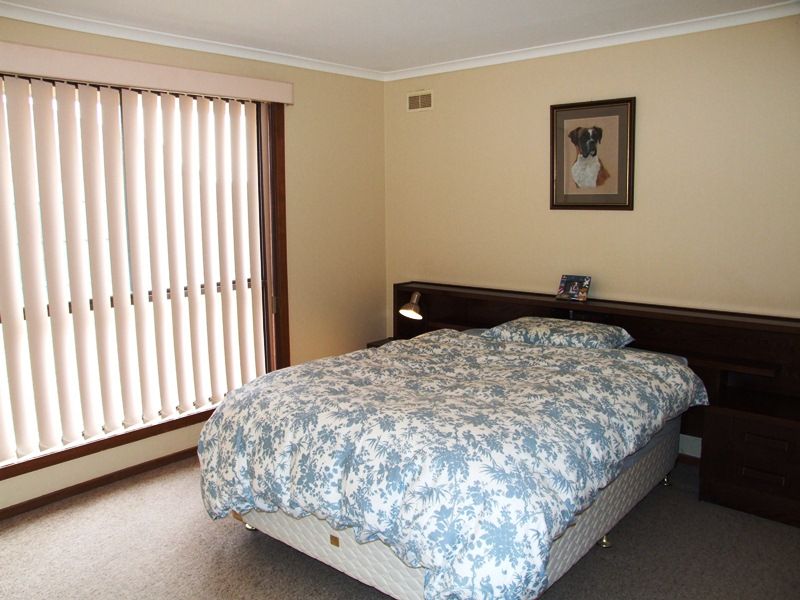 112 Underbank Blvd, Bacchus Marsh - Thumbnail 8