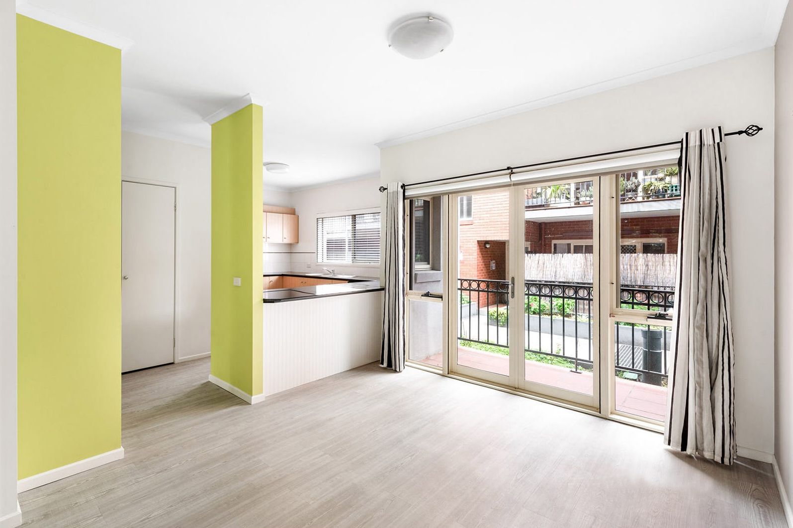 13/18 Mawbey Street Kensington VIC, Kensington - Thumbnail 4