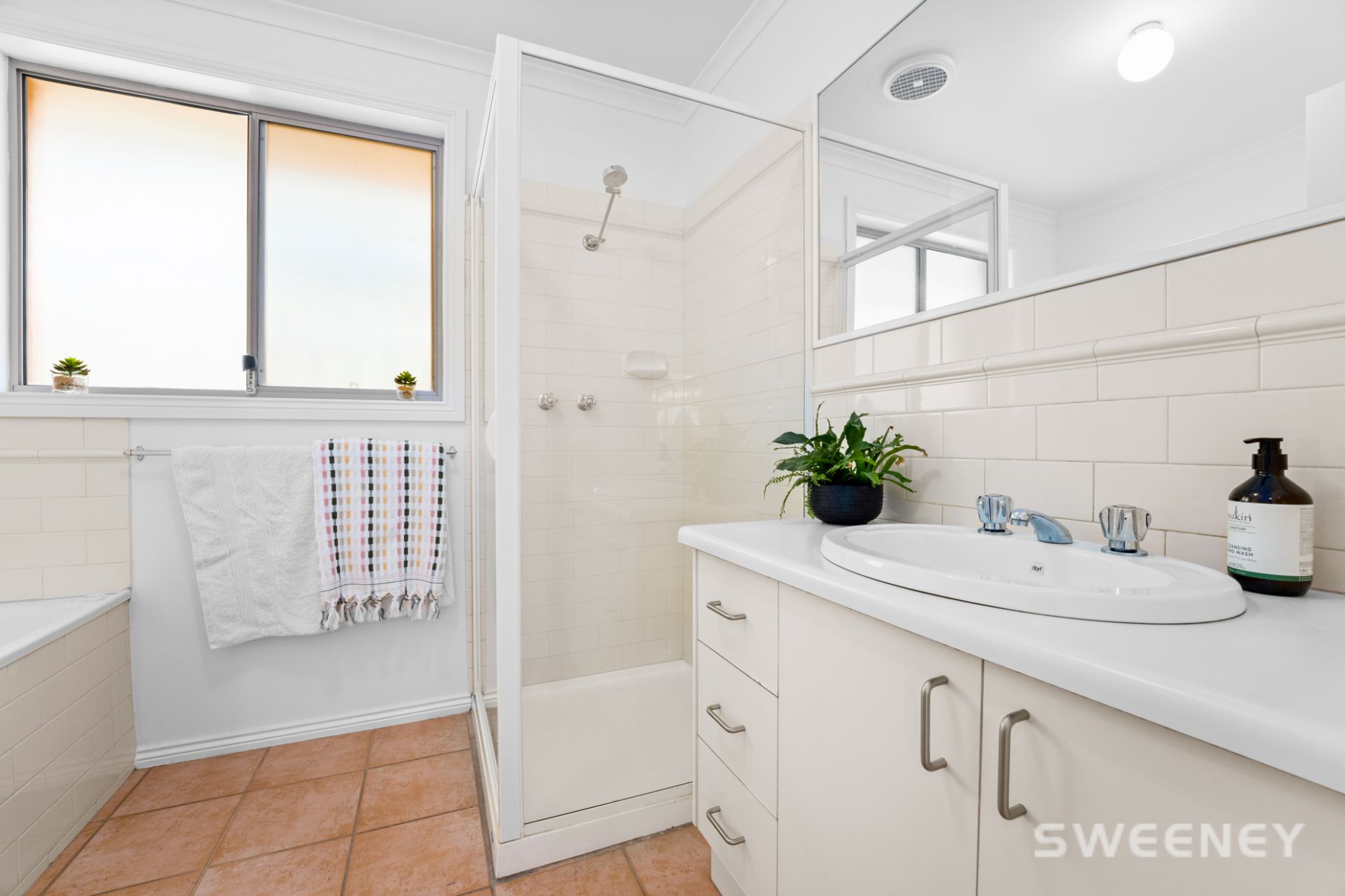 3 Roser Drive, Altona Meadows - Thumbnail 8