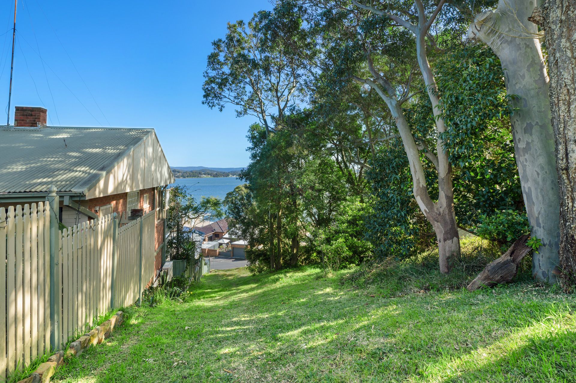 Real Estate For Sale 53 Bareki Road Eleebana , NSW